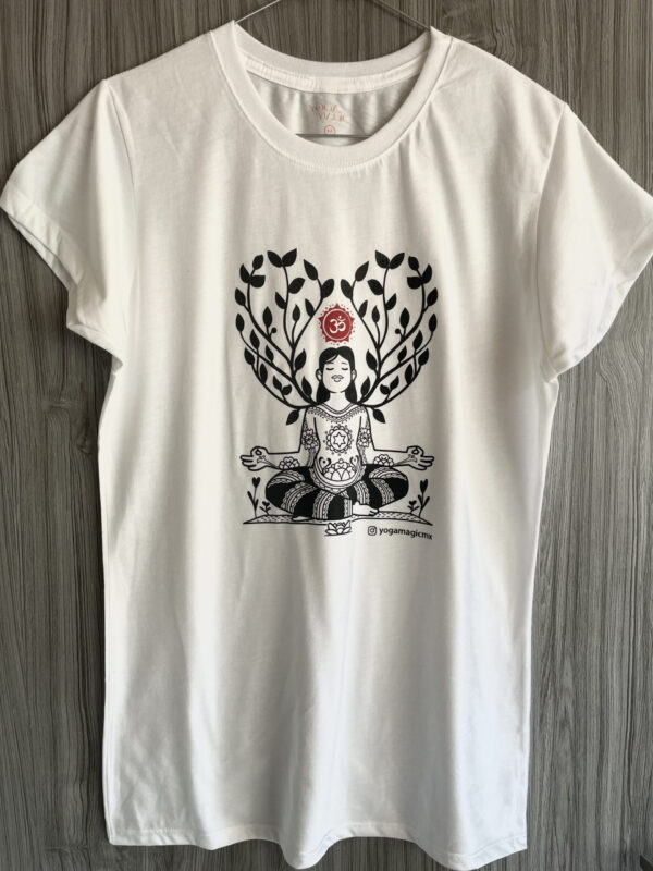 Playera básica Cuello Redondo Colección "SHAKTI"