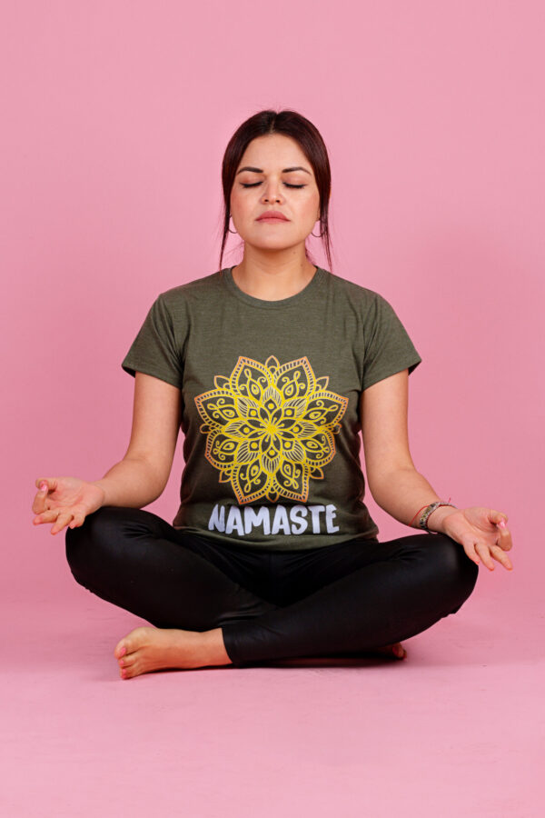 Playera básica Mandala-namaste